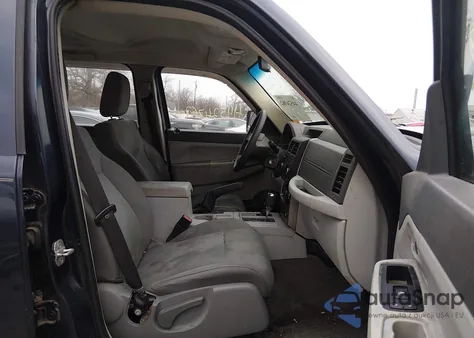 2008 Jeep Liberty Sport z USA, uszkodzony, nr VIN 1J8GN28K18W180267